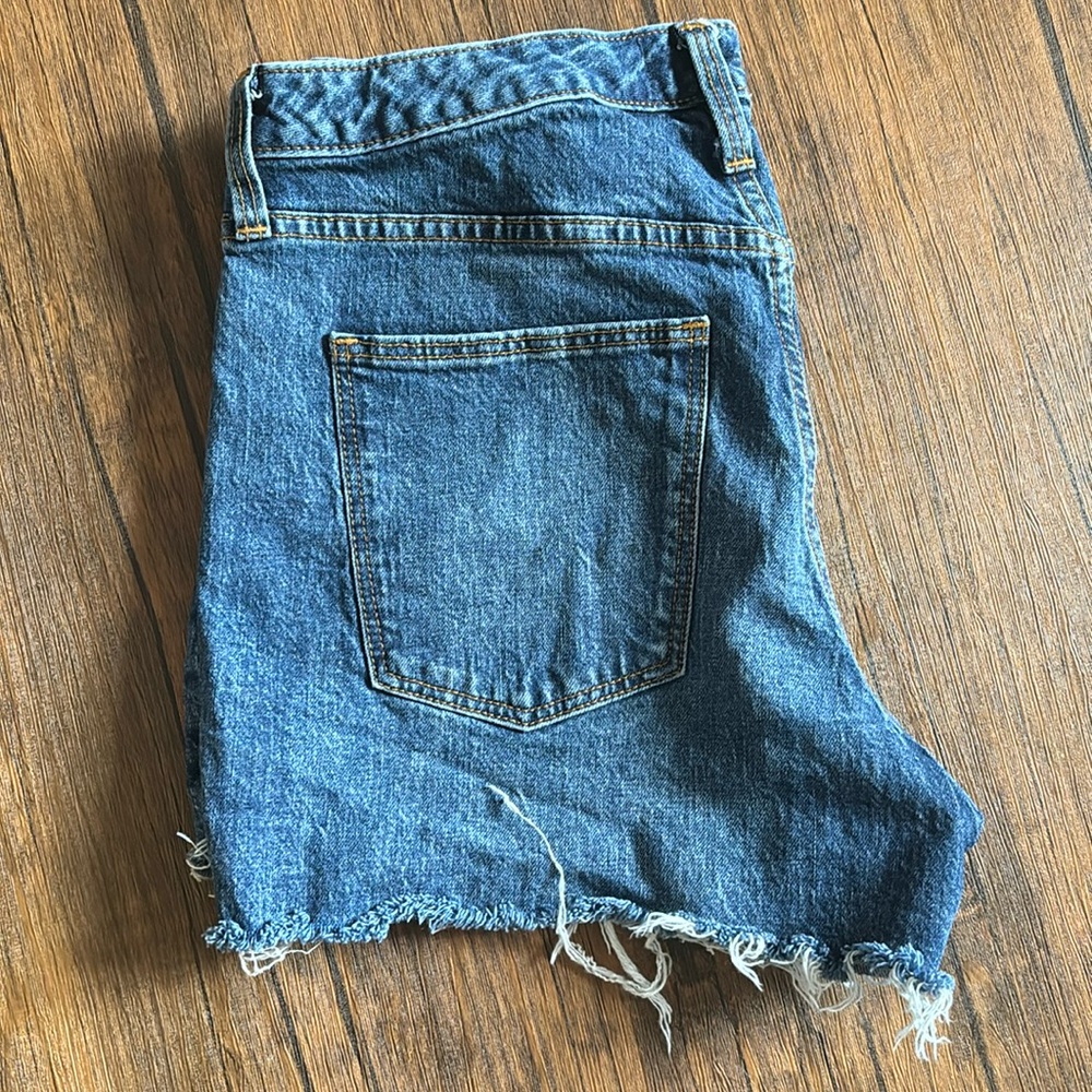 Universal Threads Cut off Shorts